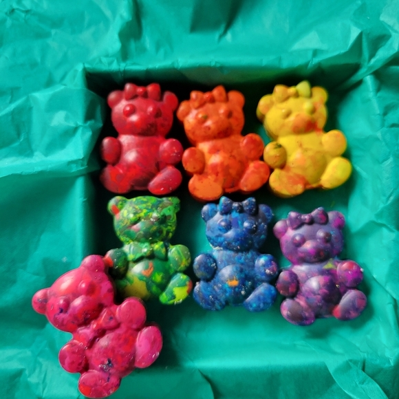 COPY - NEW Handmade Set Of 7 Teddy Bear Crayons Speckled Multicolored Rainbow G… - Picture 3 of 6